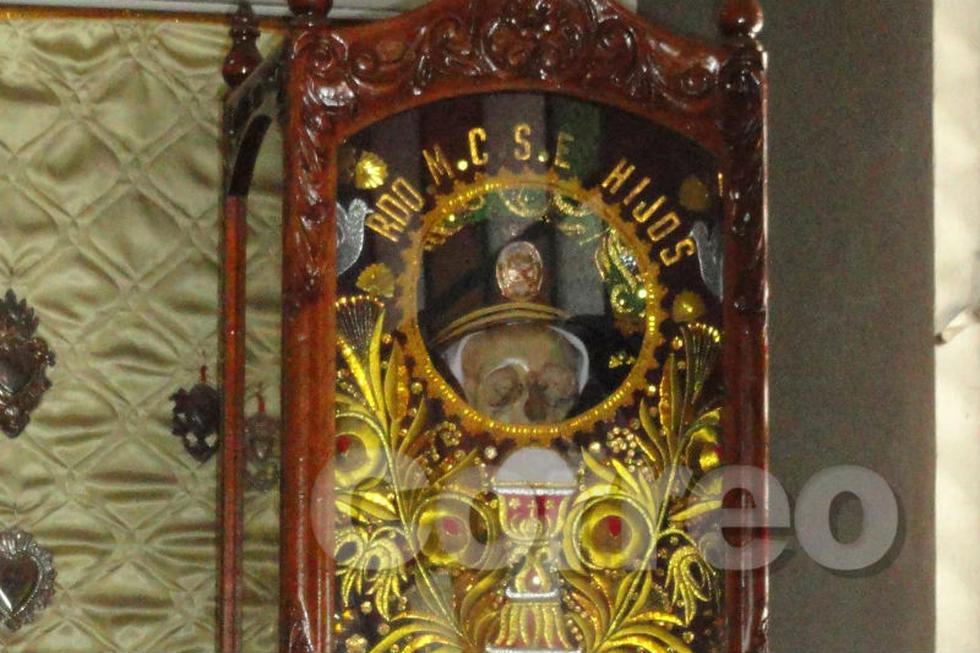 Le hacen misa a "Panchito", la calavera milagrosa