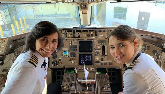 Estas pilotos que son madre e hija son viral en las redes sociales (FOTO)