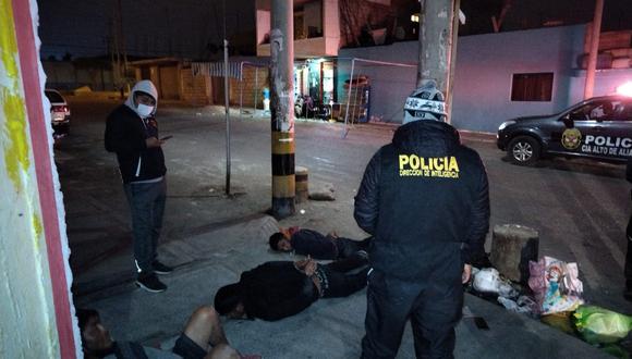 Policía intervino a banda "Los Rápidos" cuando hacían un pase de droga en distrito Alto de la Alianza.