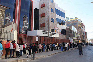 Puno: universidades son multadas por difundir publicidad engañosa