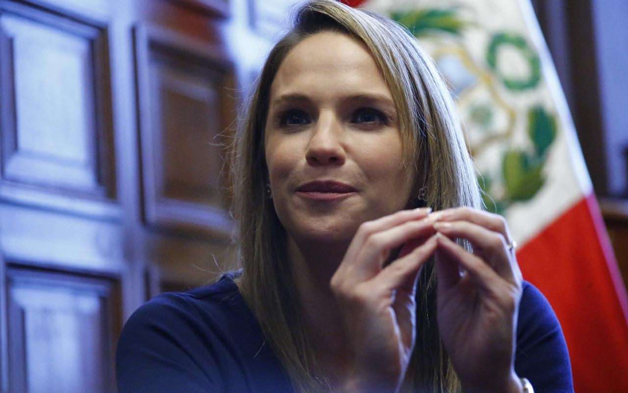 Luciana León gestionaba reuniones con ministros de Estado a pedido de su hermano, disponía del personal asignado a su seguridad para realizar compras domésticas y aconsejaba a un candidato al Parlamento a simular los aportes a su campaña. (Foto: Luis Centurión / GEC)