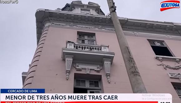 Niño de 3 años murió tras caer desde el tercer piso de un inmueble de la plaza Dos de Mayo. (Foto: radio Exitosa)