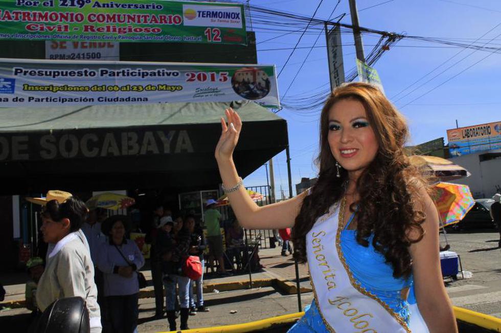 Distrito de Socabaya celebró aniversario con corso 