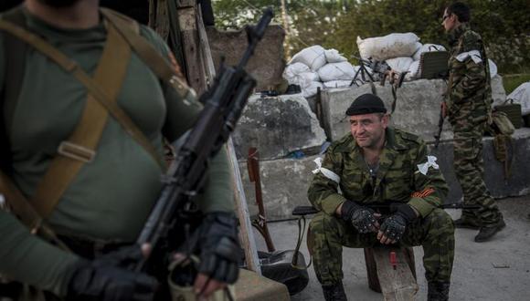 Rusia retira tropas de la frontera con Ucrania 