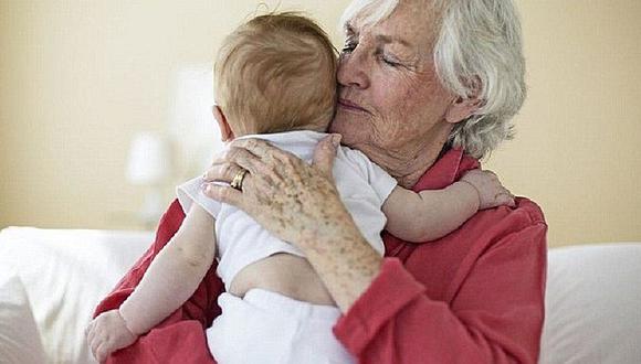 ​Gobierno sueco decreta pagar un sueldo para las abuelas que cuiden de sus nietos