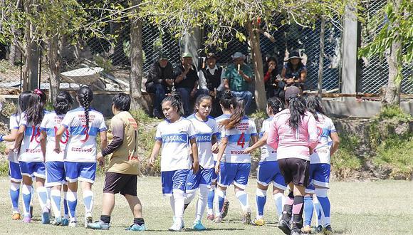 Convocan equipos para nacional de fútbol femenino