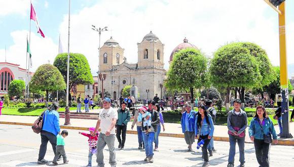 Instituciones de Huancayo no acatan feriado regional 