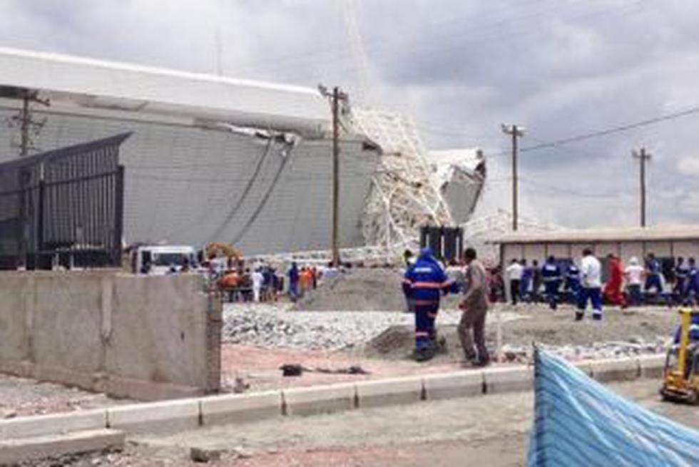 Brasil 2014: se derrumbó techo del estadio del Corinthians (FOTOS)