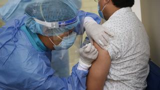 Dosis adicionales de vacunas fueron ofrecidas por Sinopharm para proteger al personal del ensayo clínico, dice Wagner