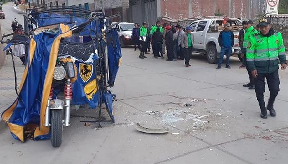 Brutal choque en las vías de Acobamba deja tres heridos de gravedad