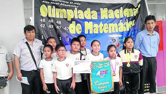 Alumnos inician el año escolar ganando la primera Olimpiada Nacional de Matemática