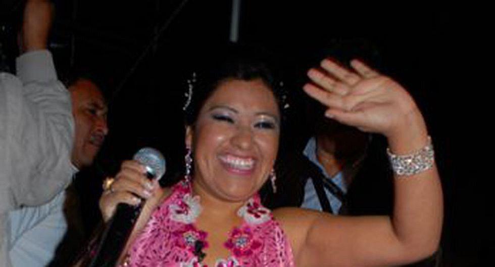 Denunciarán a cantante Fresialinda por estafa en Chala