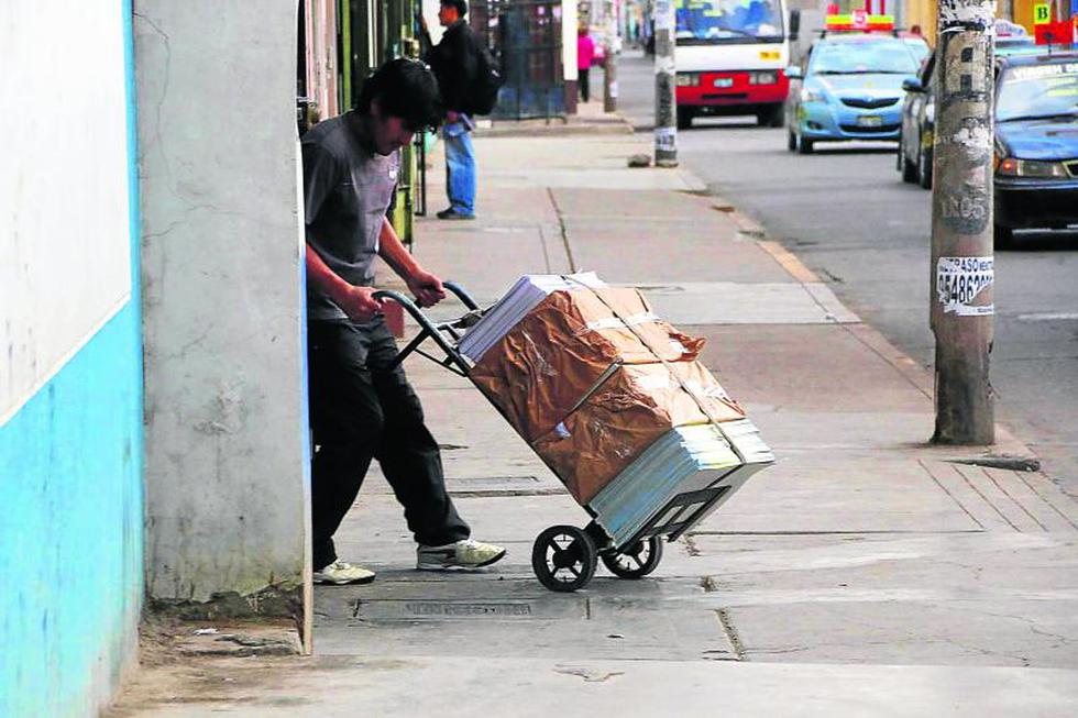 Las imprentas: Donde se inicia el proceso de empapelamiento de Huancayo