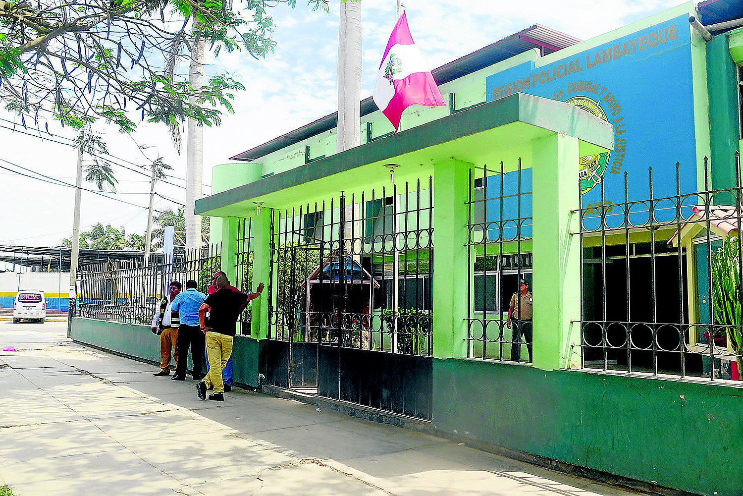 Delincuentes le roban 45,000 soles a un empleado 