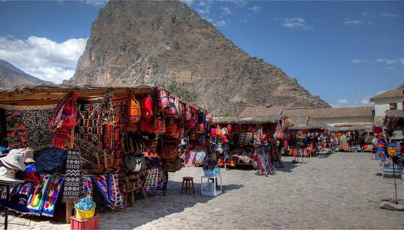 ¿Cuáles son los países y departamentos que prefieren visitar los peruanos? 