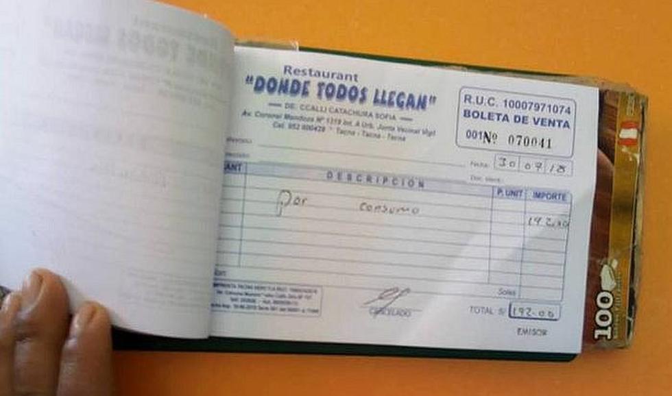 Investigan a dos servidores por compra de chicharrones