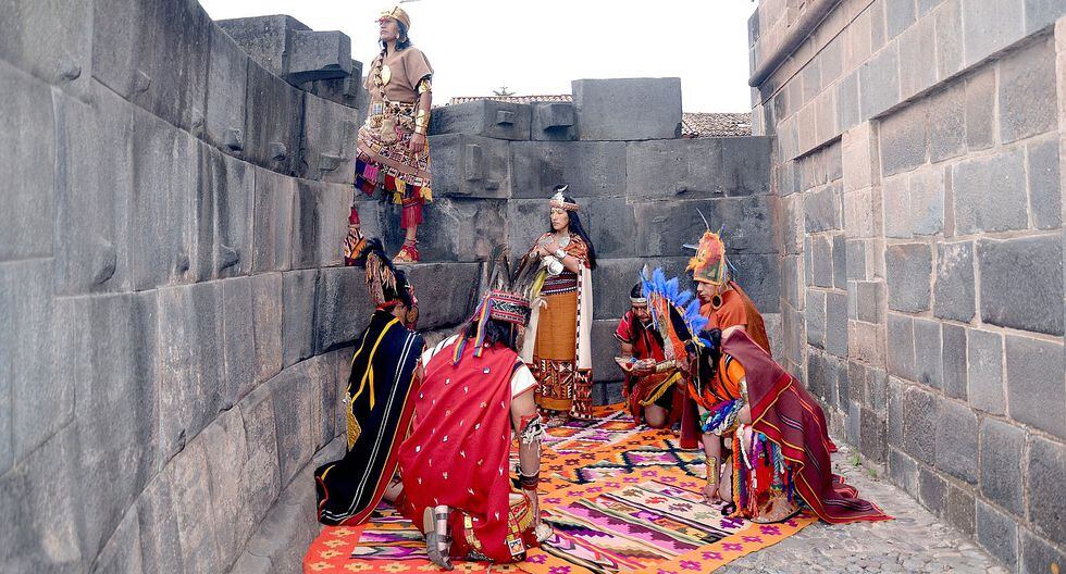 El Inca invoca al Dios Sol que cese el coronavirus en medio de ceremonia por las Fiestas de Cusco (FOTOS)