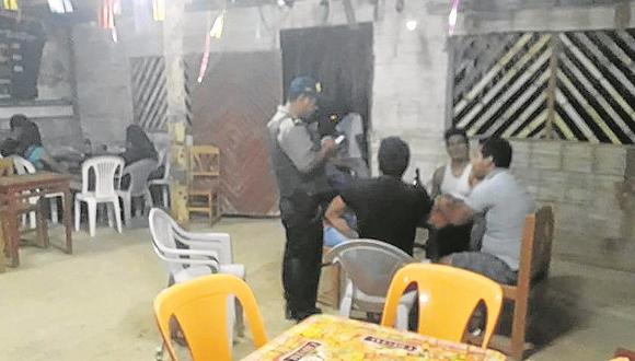 Más 15 bares en Zorritos incumplen ordenanza
