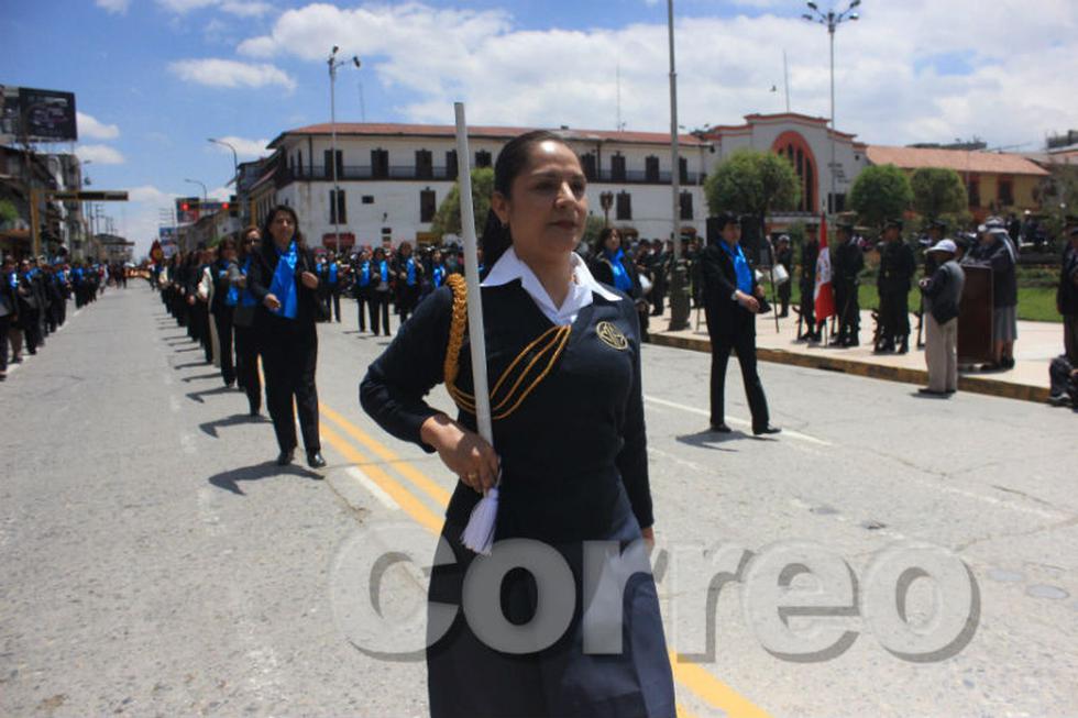 Colorido desfile engalana calles de Huancayo (FOTOS) 