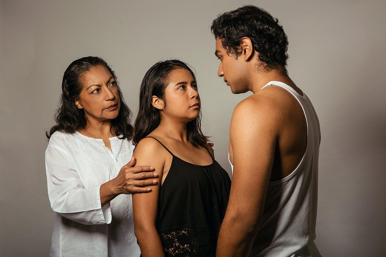 Obra "Este lugar no existe" visibiliza el problema de la minería ilegal