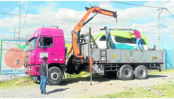 ​Trece viajeros lesionados en despiste de camioneta rural en Pilcomayo 