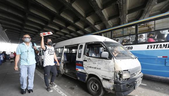 Policía ejecutará operativos constantes en los puentes Caquetá, Atocongo, Alipio, Primavera y Puente Nuevo para erradicar combis informales. (Foto: Jorge Cerdán)