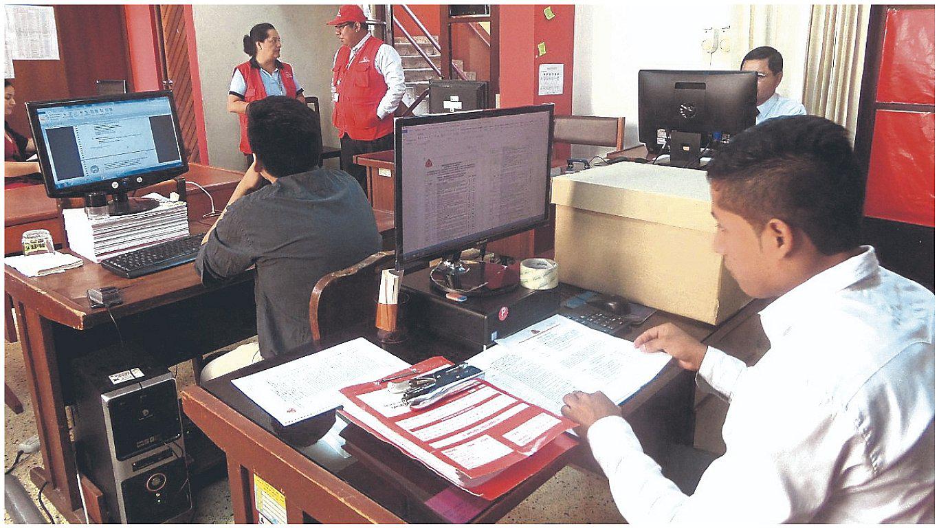 MPS contrató a 60 servidores sin concurso público 