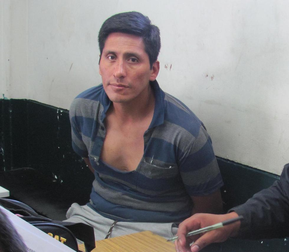 Hombre ebrio provisto de pistola causa pánico tras salir de una cantina cerca a comisaría