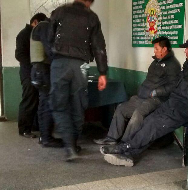 Tacna: vigilantes de nigth club golpean con vara a mecánico escandaloso