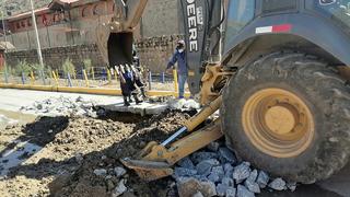 Tubería rota deja sin servicio de agua a Huancavelica