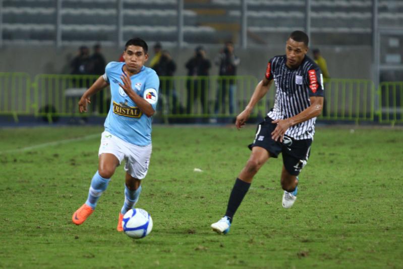 Alianza Lima empató 1-1 con Sporting Cristal en el Nacional 