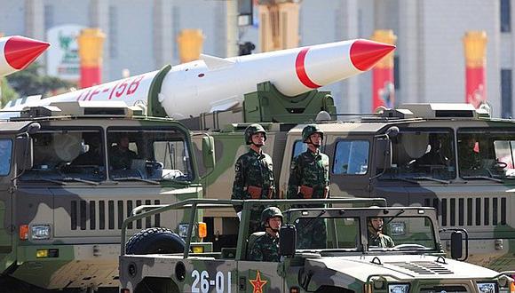 China muestra su nuevo misil capaz de alcanzar las bases de EE.UU. en Asia