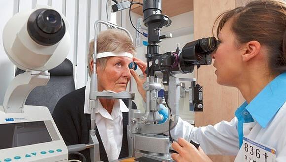 Salud: Más de 150 mil personas de la tercera edad con riesgo de ceguera