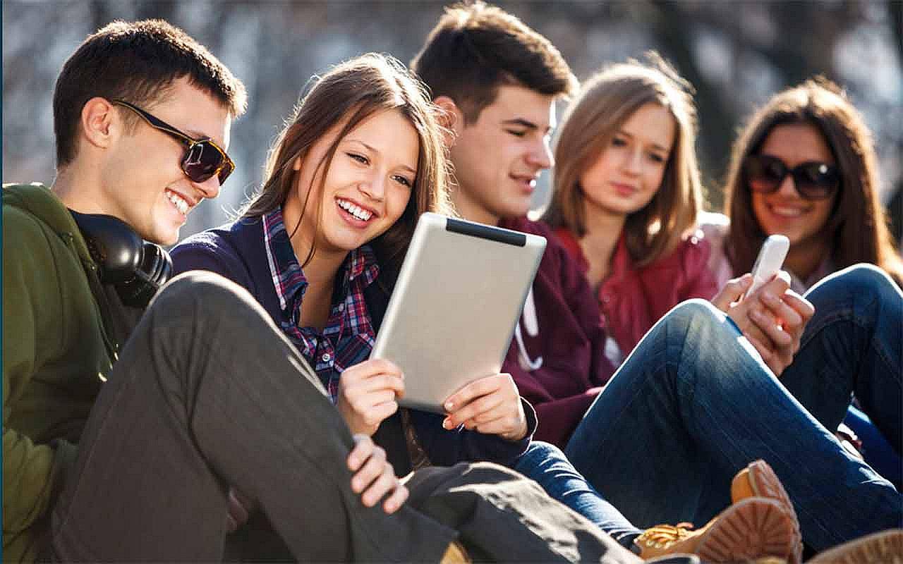 Los millenials no se conforman con su situación económica, revela encuestadora