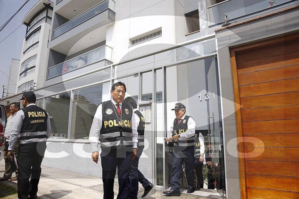 San Borja: Policía interviene vivienda de exalcalde de SJL, Carlos Burgos (FOTOS)