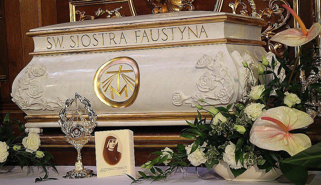 Piura: Reliquia de Santa Faustina llega procedente de Polonia a nuestra ciudad