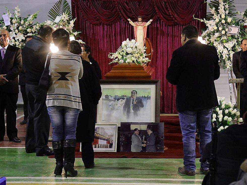 Dan último adiós a Ulises Torres Montes Revilla, exalcalde de Cayma [FOTOS]