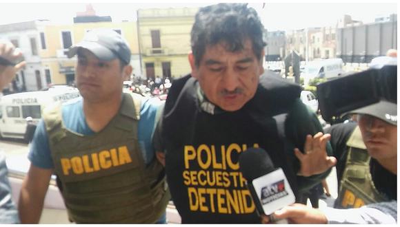 San Juan de Miraflores: Detienen a 15 presuntos traficantes de terrenos (VIDEO)