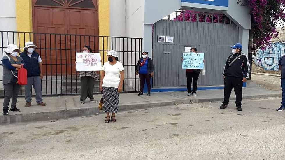 ​Padres exigen reducción de pensiones en colegio 28 de Julio