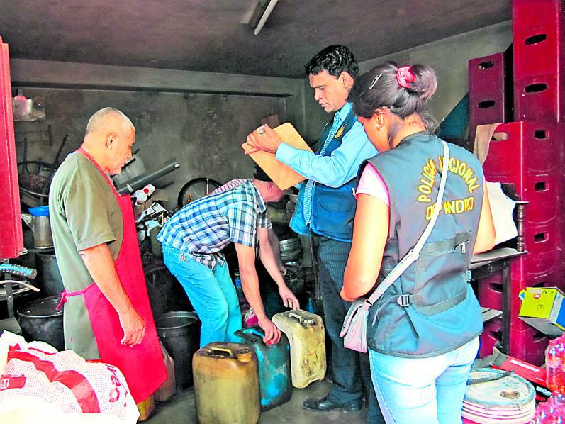 Fiscalizan venta de combustibles sin autorización