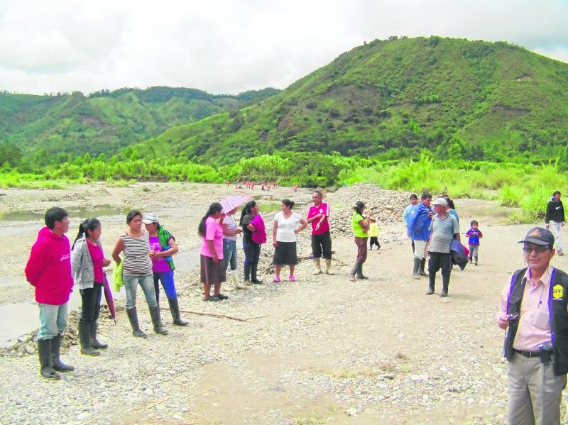 Temen desborde por mala defensa ribereña