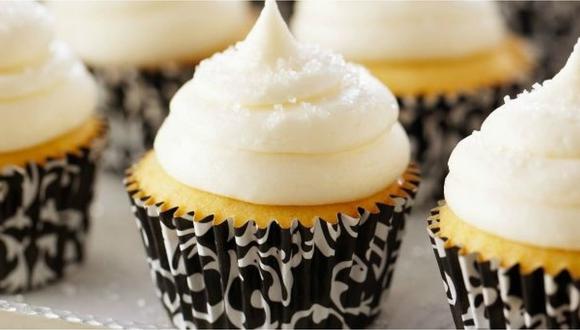La receta de cupcakes de vainilla en cinco pasos que se ha vuelto viral en Instagram 