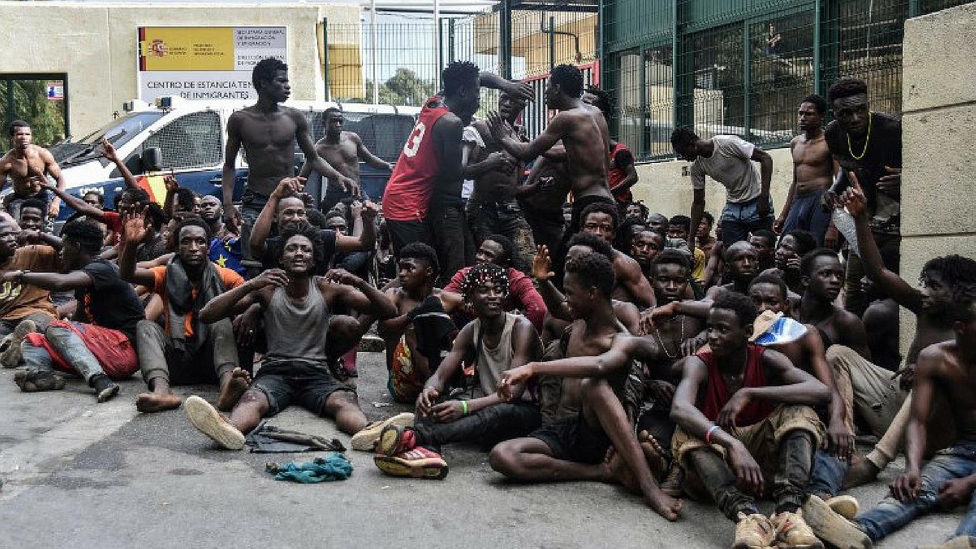 ​Más de 100 ciudadanos marroquíes fueron expulsados de España (VÍDEO)