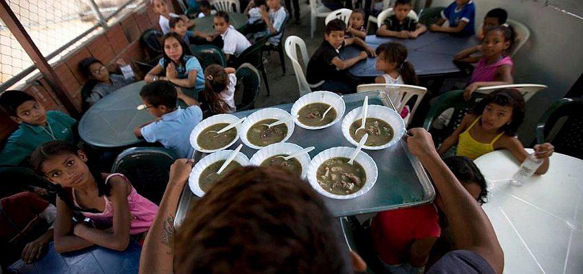 Venezuela: facilitan comedores comunitarios para frenar el hambre infantil  