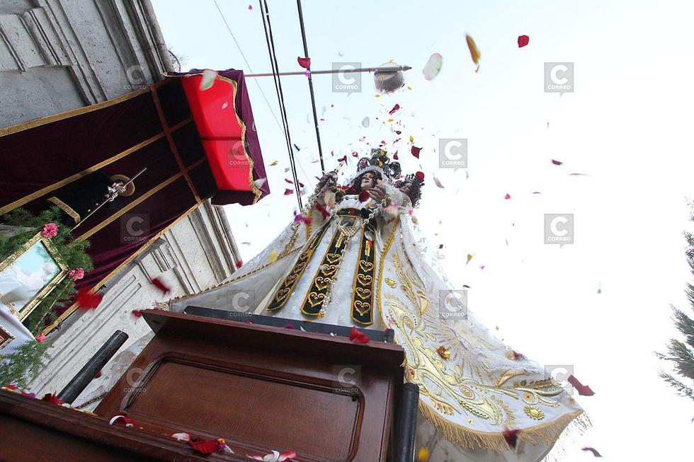 Omar Candia y Elmer Cáceres fueron criticados en Quema de Judas (FOTOS)