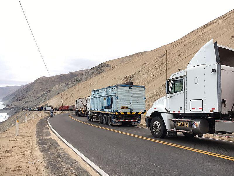 Arequipa: Habilitan paso vehicular en la Panamericana Sur solo por las noches