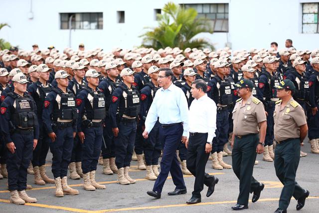 El jefe de Estado recordó que el Gobierno apuesta por la propuesta para reducir la cantidad de agentes en áreas administrativas para se reasignados a las labores de protección a la ciudadanía. (Foto: HugoCurotto/GEC)