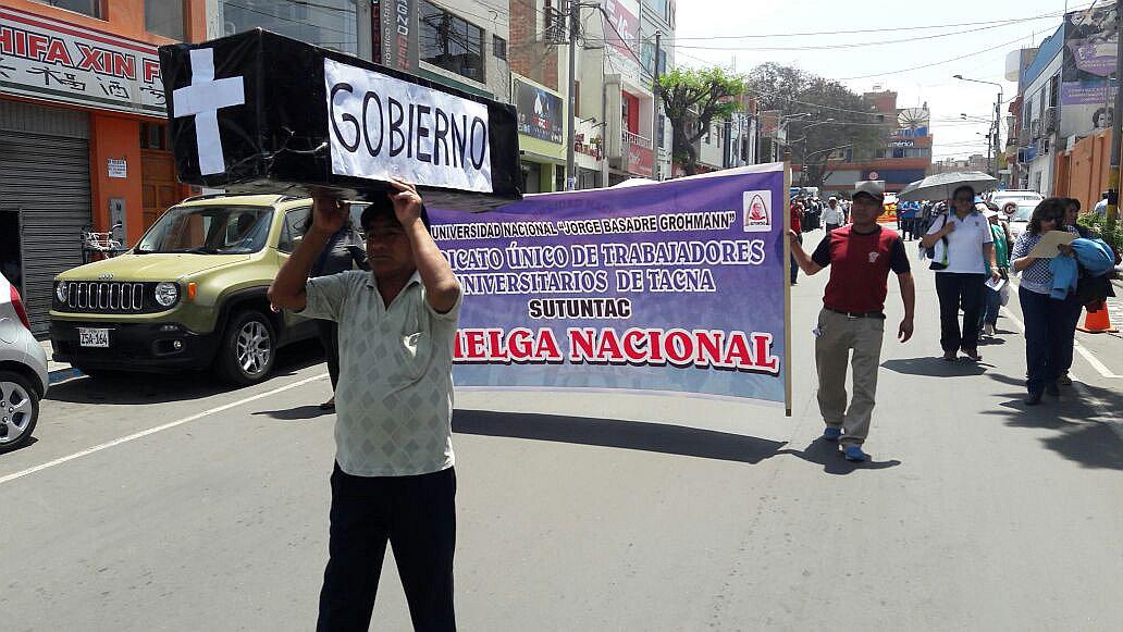 Trabajadores Universitarios acatan huelga nacional