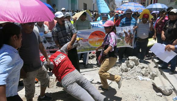Moquegua: Transportistas del sur protestan contra Sutran