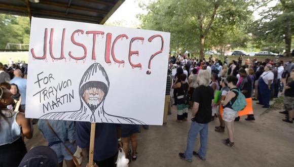 Ciudadanos de EE.UU. piden juicio civil para vigilante de origen peruano Zimmerman